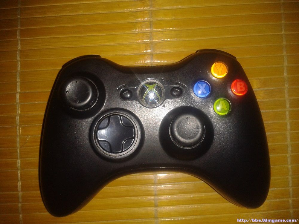 x360手柄 现在直播 求各位仁兄指点 究竟这次是翻新 还是原装